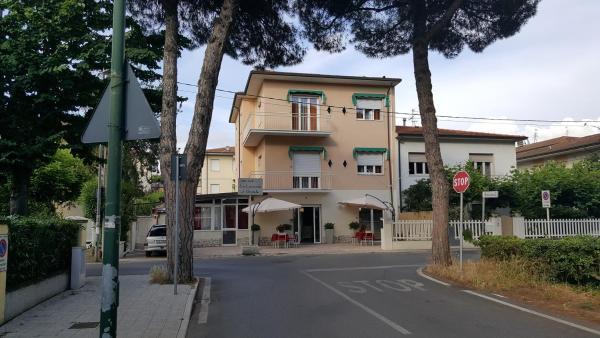 La Locanda Di Gioele 利多迪卡马约雷 外观 照片